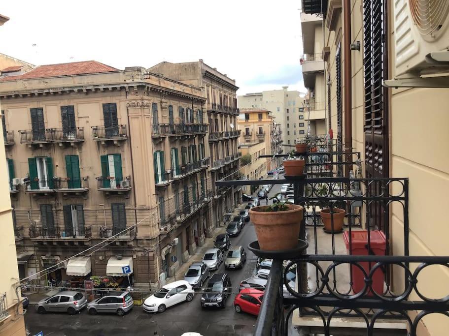 Appartamento Alessandro Al Porto باليرمو المظهر الخارجي الصورة
